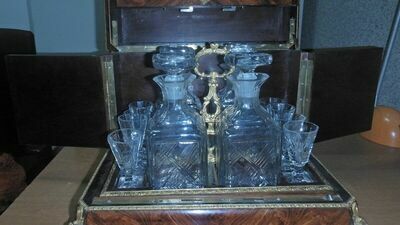 zabytkowy zestaw nie przejechał pod podłogą autobusu z Ukrainy