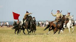 Pod Komarowem pogonili armię Budionnego. Dokładnie tak, jak 103 lata temu