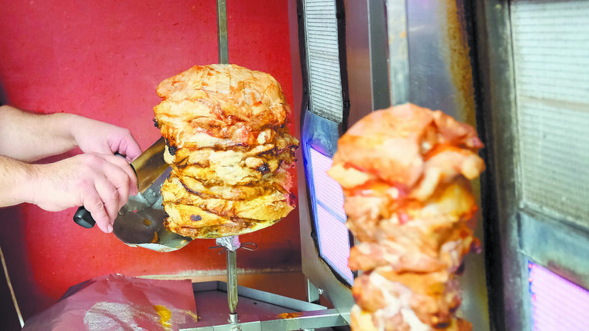 Kontrola kebabów w Polsce wykazała wiele nieprawidłowości