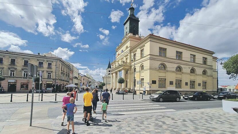Urzędnicy tłumaczą, że sygnalizacja zaburzyłaby przestrzeń Starego Miasta i niepowtarzalny widok na pl. Łokietka.