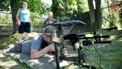 Impreza z żołnierzami w Nałęczowie. "Wojsko z chłopca robi mężczyznę"