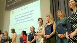 Nauczyciele odebrali akty nadania stopnia nauczyciela mianowanego