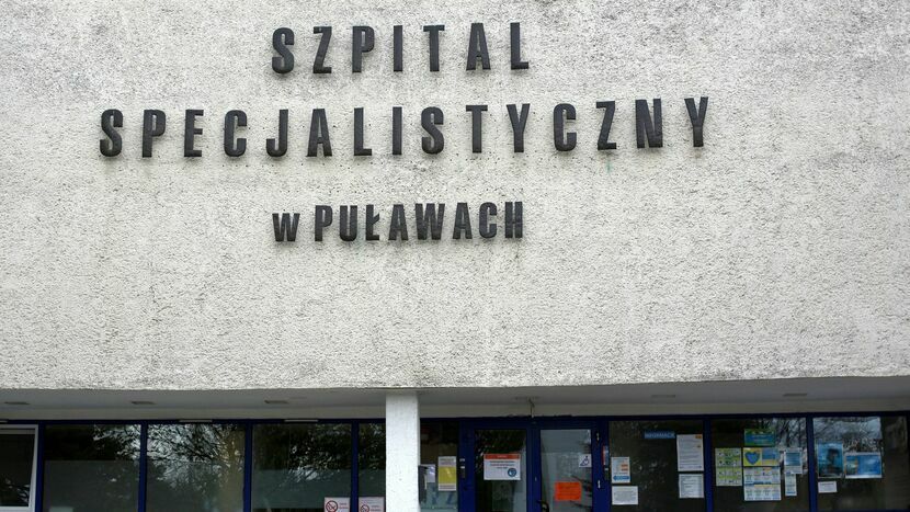 Szpital specjalistyczny w Puławach w roku 2022 zaliczył poważne finansowe potknięcie, które zachwiało płynnością zakładu. Według prognoz, następne lata mają być nieco lepsze