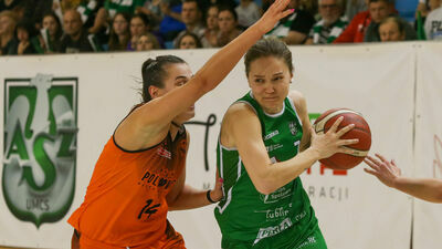 Fragment finałowego mecze o mistrzostwo Polski pomiędzy Polskim Cukrem AZS UMCS Lublin (zielone stroje) i MKS Polkowice. Nie jest wykluczone, że obie ekipy spotkają się ze sobą również w fazie grupowej Euroligi