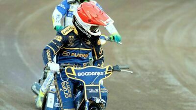 Żużlowcy Platinum Motoru zdemolowali rywali, a Jarosław Hampel był zdecydowanie najlepszym zawodnikiem spotkania. 