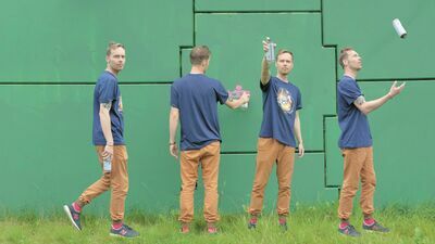 Cieszy mnie, że osoby zajmujące się tą dziedziną sztuki chcą przyjeżdżać do Lublina. To możliwość, żeby spotkać znajomych robiących to samo, poznać nowych, a przy okazji zwiedzić miasto, nawet zabierając rodzinę. Bo coraz częściej zdarza się, że nasi uczestnicy pojawiają się z całymi rodzinami – mówi Łukasz Kuzioła