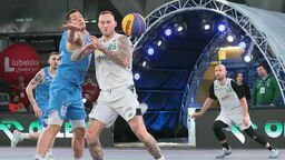 Legia Lotto 3x3 Warszawa (białe stroje) w lutym wygrała w hali MOSiR im. Zdzisława Niedzieli zmagania w rozgrywkach Lotto 3x3 Liga