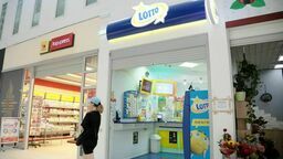 Kolektura przy ul. Turystycznej 1, w której w piątek jeden z grających wygrał w Eurojackpot ponad milion złotych.  