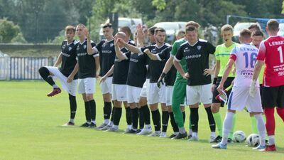 Piękne gole w Janowie Lubelskim, beniaminek rozbił Gryfa [wideo]