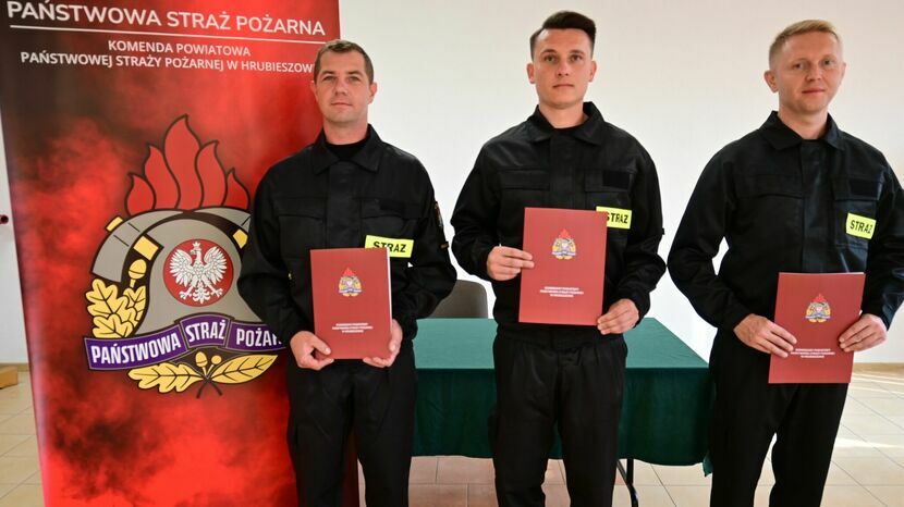 Nowi strażacy komendy w Hrubieszowie ślubowanie złożyli pod koniec zeszłego tygodnia