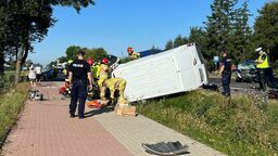 Zderzenie kilku pojazdów na krajowej "dwójce". Droga zablokowana 
