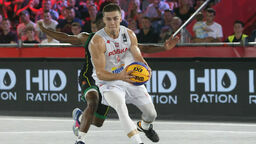 Dobra postawa Jana Piliszczuka (z piłką) nie wystarczyła do pokonania Beninu