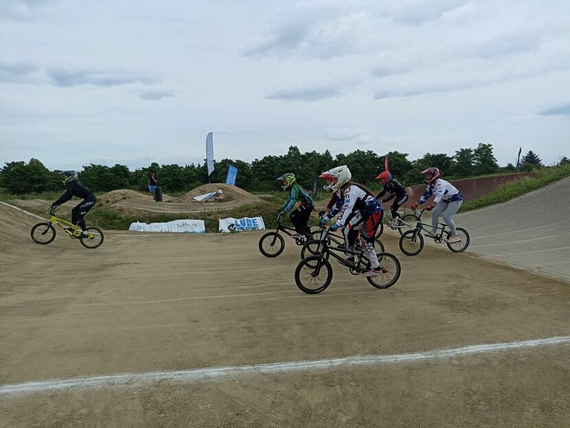 BMX Racing to bardzo efektowna dyscyplina sportowa