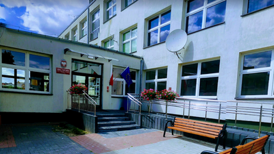 Szkolne obiady - nie dla wszystkich od razu. Rodzice oburzeni