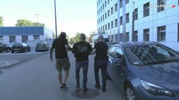 Jak ustalili śledczy, trzech mężczyzn biorących udział w przestępczym procederze wywodzi się ze środowiska pseudokibiców śląskich klubów sportowych