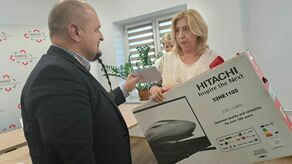 Beata Raszka odebrała zdobytą indywidualnie pierwszą nagrodę, ale od razu ją oddała "pani Gieni z Żeromskiego 11"