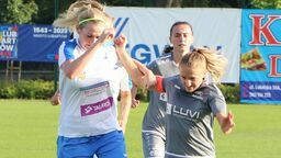 Katarzyna Kot (w białym stroju) to największa gwiazda MOSiR Lubartów