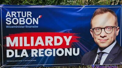 Ten baner zniknął wczoraj z ogrodzenia prywatnej posesji w Kraśniku przy ulicy Cegielnianej