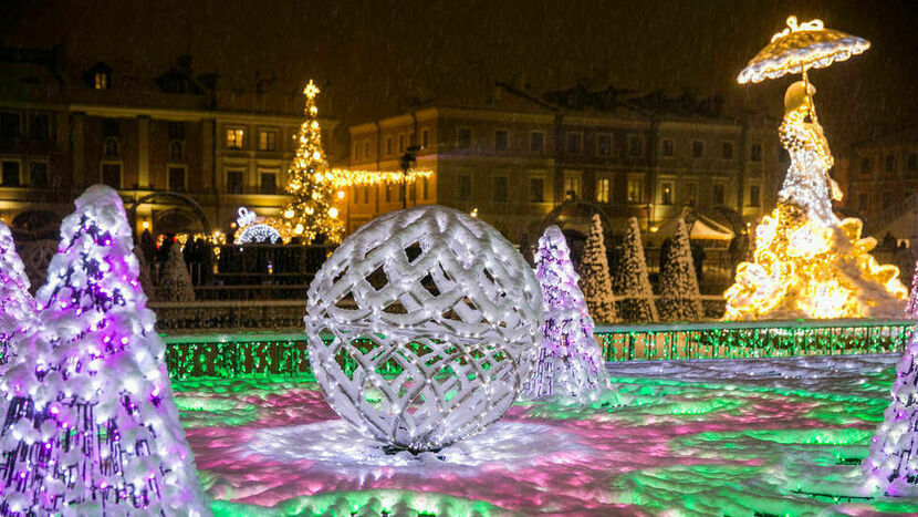 Za iluminacje z 2017 roku Zamość został „Świetlną stolicą Polski”. W tym roku bożonarodzeniowy wystrój ma być dziełem uczniów miejscowych szkół