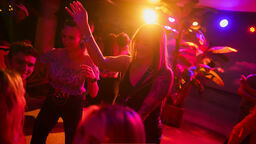 Viva sabado! Szalona noc w El Cubano