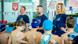 Hrubieszów: Dzieciaki miały wielką frajdę. Pływały pod okiem Otylii Jędrzejczak