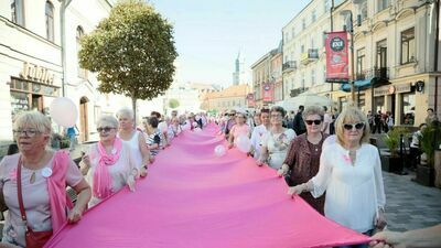 Marsz Różowej Wstążki ma przypominać o profilaktyce raka piersi i pokazywać solidarność z chorymi