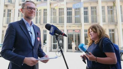 Poseł Michał Krawczyk (Koalicja Obywatelska) zwrócił się w czwartek do ministra kultury i dziedzictwa narodowego Piotra Glińskiego (Zjednoczona Prawica), by ten nie wraził zgody na powołanie nowego dyrektora Wojewódzkiej Biblioteki Publicznej w Lublinie w trybie bez konkursu