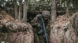 Żołnierze przez dwa dni prowadzili wojnę w okopach 