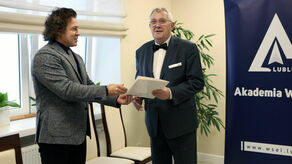 Z prawej prof. Marek Opielak