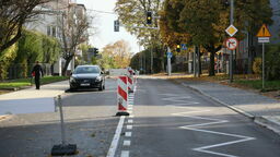 Do zakończenia odbiorów i oficjalnego otwarcia, na ul. Popiełuszki obowiązuje ruch jednokierunkowy w stronę al. Sikorskiego