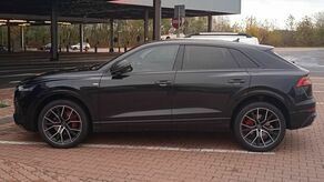 Luksusowy samochód został skonfiskowany i trafił na strzeżony parking