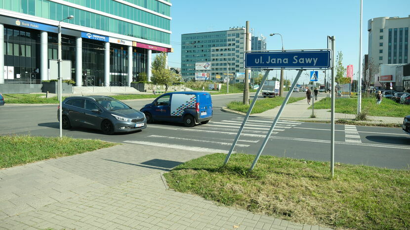 Zmiany na skrzyżowaniu ulic Zana i Jana Sawy będą związane z dojazdem do biurowca przy ul. Zana 32