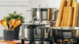 Skusiła ją atrakcyjna cena. Garnków się nie doczekała 