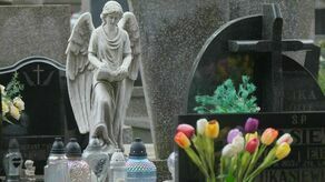 Lublinianie przygotowują się do Wszystkich Świętych. Ale trzymają się za kieszenie