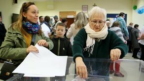 Puławianie ruszyli do urn. Duży ruch w komisjach [zdjęcia]