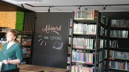 Więcej miejsca, nie tylko na książki. W bibliotece jak w salonie 