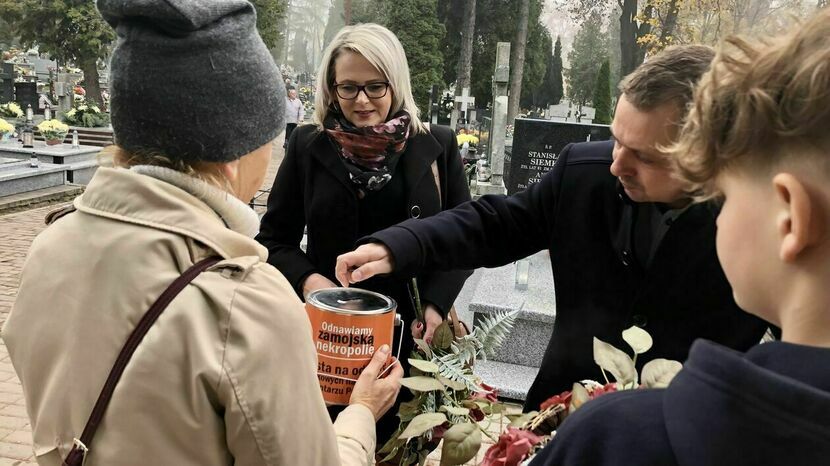 Podczas ubiegłorocznej kwesty na cmentarzu parafialnym w Zamościu zebrano ponad 26 tys. zł