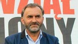 Włodzimierz Karpiński może wrócić do polityki. W tym celu dwie osoby muszę zrzec się mandatu europosła. W Brukseli polscy politycy otrzymują ok. 7,5 tys. euro miesięcznie "na rękę"