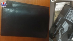 Policjanci przy zatrzymanych znaleźli skradziony portfel z dokumentami. Pieniędzy już w środku nie było