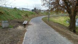 Rowerzyści będą zadowoleni. Ścieżka równa jak stół