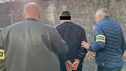 Zaczepił na ulicy i kazał kopać dół. Napastnik zatrzymany 