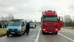 Przewoźnicy blokują przejścia graniczne z Ukrainą