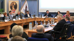 Rada Miasta Puławy przyjęła uchwałę o zmianach w budżecie, która pozwala na wydanie 3-milionowej dotacji na udziały w spółce budującej mieszkania o obniżonym czynszu