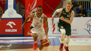 Jabril Durham (z piłką) zaliczył we Włocławku słabszy występ