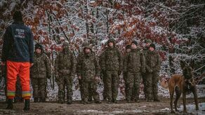 Terytorialsi poszukiwali osoby starszej i dwojga dzieci, które zagubiły się podczas grzybobrania