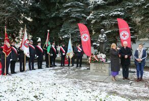 Każdy z ich oddał ponad 20 litrów krwi. W sobotę otrzymają odznaczenia