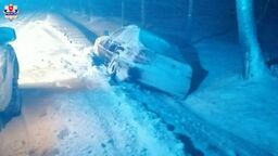 Pościg i auto w rowie. Za kierownicą 16-latek