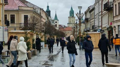 Pogoda nie zniechęciła lublinian do świątecznego spaceru 