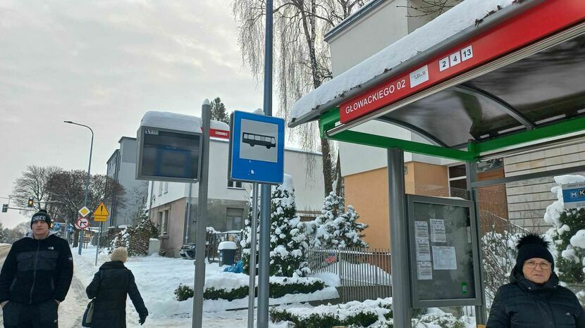 Z przystanku Głowackiego 02 pasażerowie komunikacji miejskiej mogą odjechać w kierunku centrum