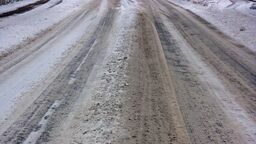 Zablokowana krajowa 17 w Tarnawatce Tartak. Zderzyły się dwie ciężarówki